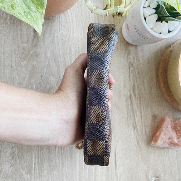 Louis Vuitton • AUTHENTIC Mini Pochette Damier - Picture 5 of 13